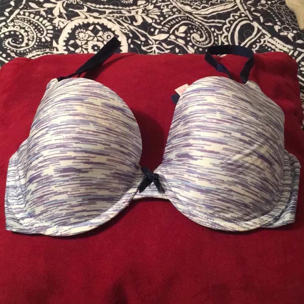 Victoria’s Secret bra!